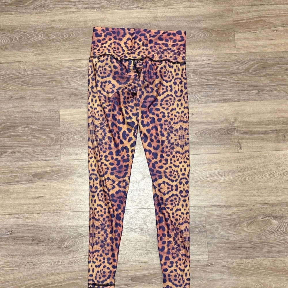 teeki Leopard Print Leggings - Picture 3 of 3